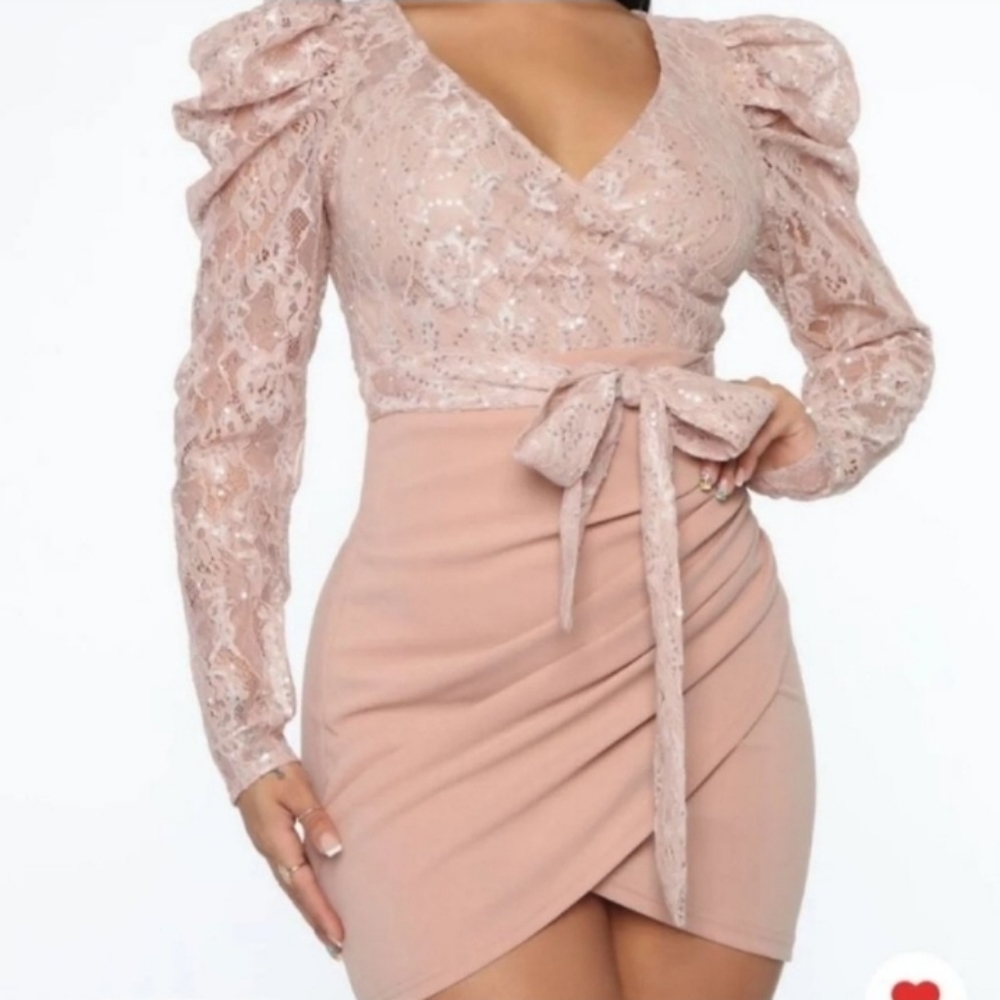 Pale pink ruffled puffy sleeved dress